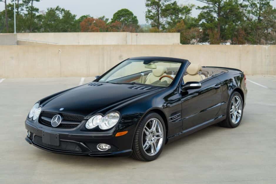 2007 Mercedes-Benz R230 SL sold for $26,000