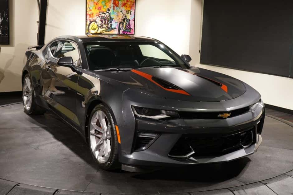 2017 Chevrolet Camaro (6th Generation – 2016-2024) sold for $33,001
