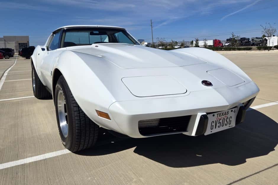 1976 Chevrolet Corvette C3 Coupe (1973-1982) sold for $19,000