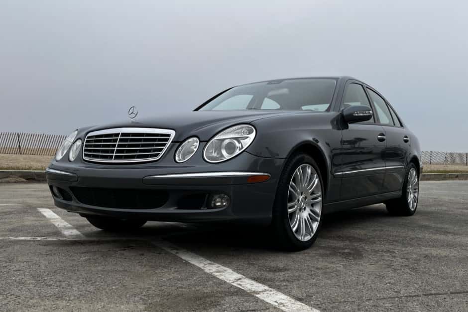 2006 Mercedes-Benz W211 E-Class sold for $17,000