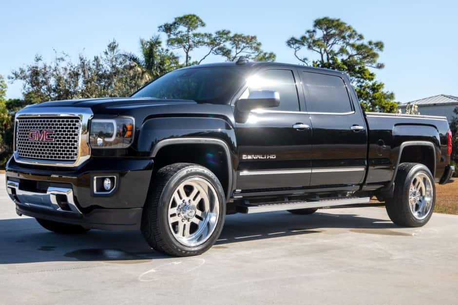 2016 GMC Sierra (K2XX 2014-2019) sold for $47,250