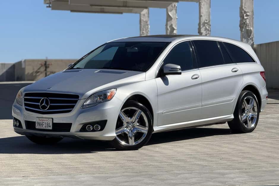 2011 Mercedes-Benz W251 R-Class sold for $7,600