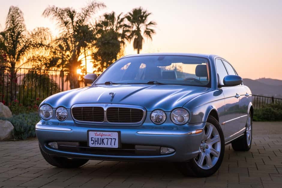 2004 Jaguar X350/X356/X358 XJ (2004-2009) sold for $12,000