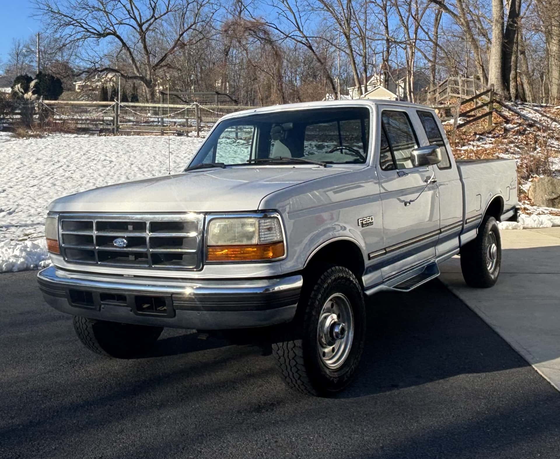 1997 Ford F-250 XLT sold for $18,900
