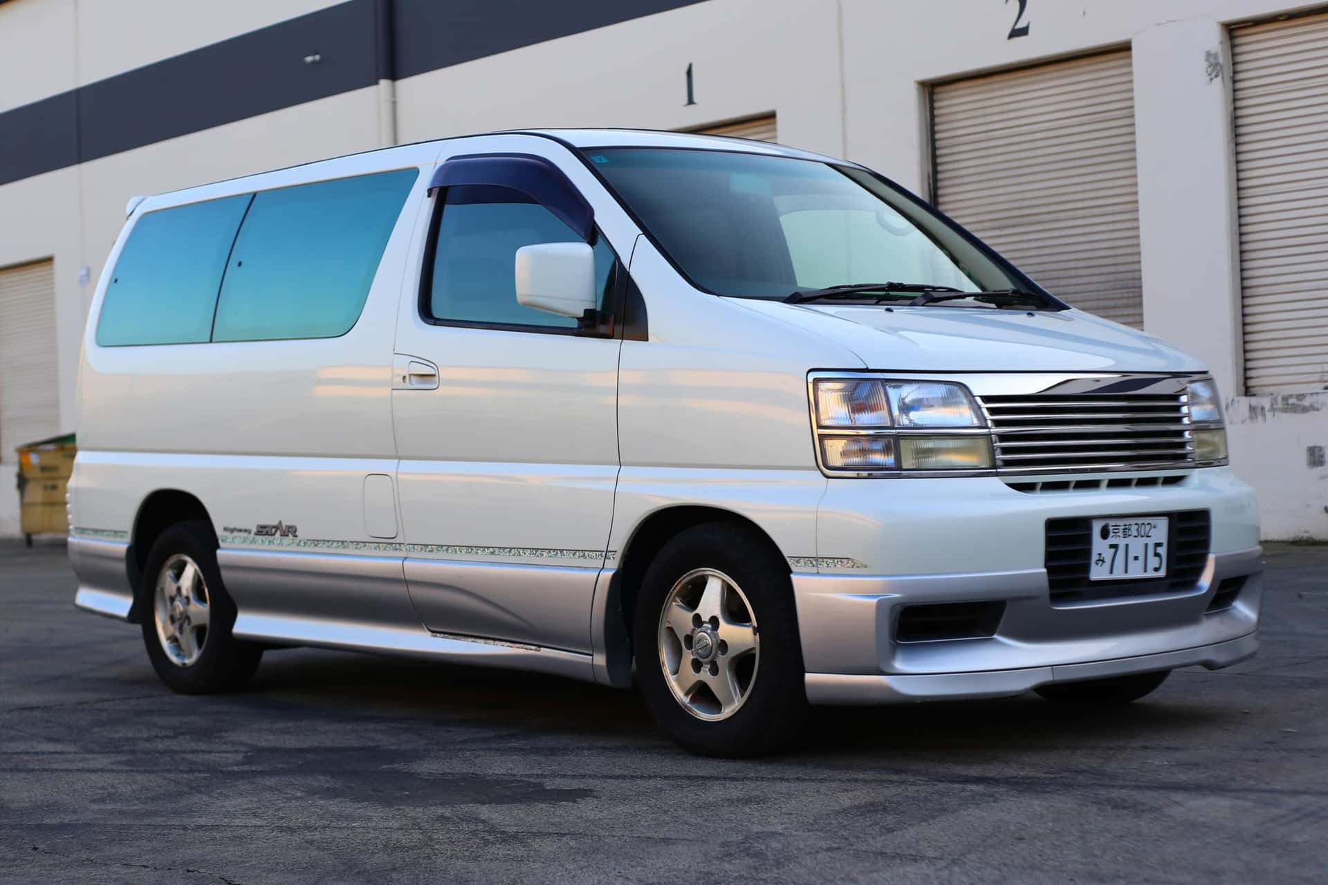 1999 Nissan Elgrand sold for $7,100