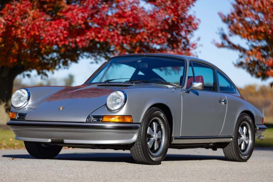 1972 Porsche LWB 911T (1969-1973) sold for $95,000