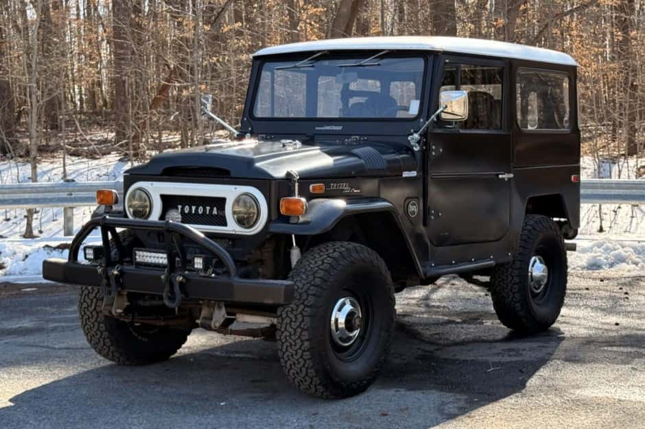 1970 Toyota Land Cruiser FJ40 sold for $31,500