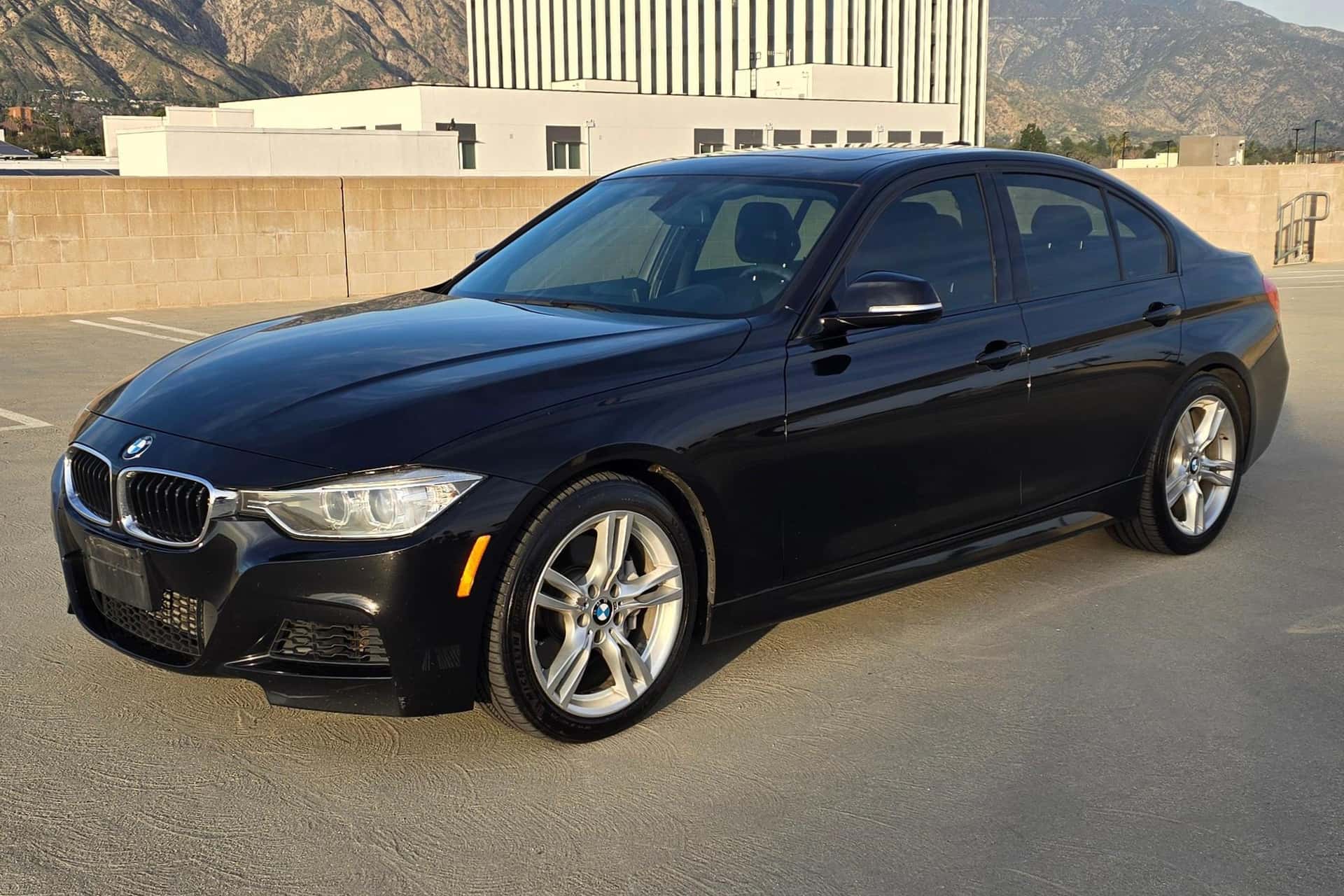 2014 BMW 3 Series sold for $6,403