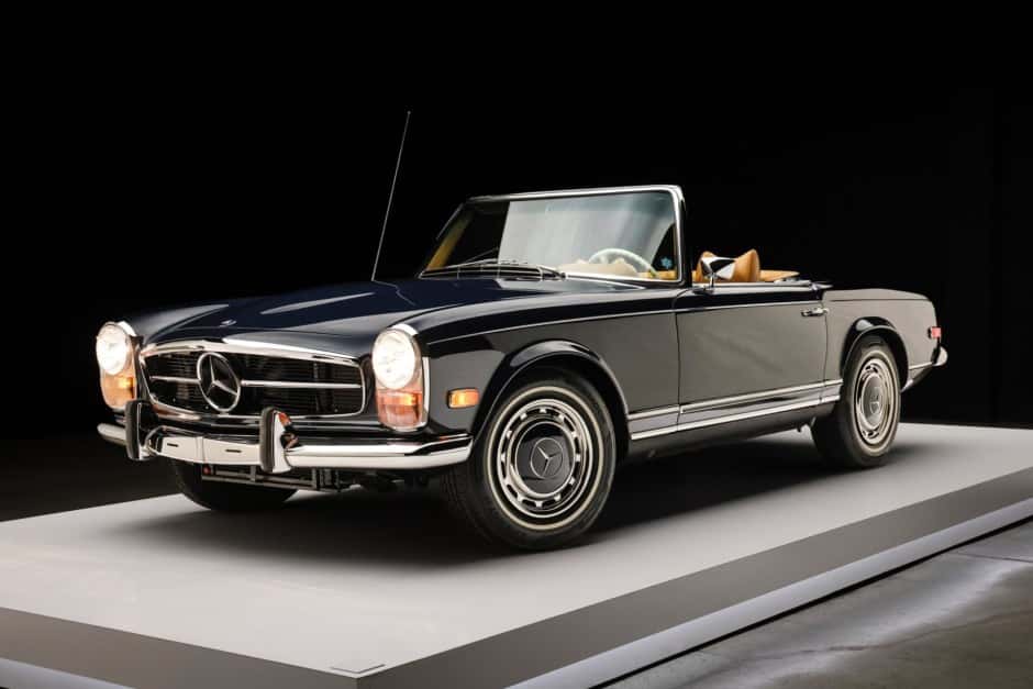 1971 Mercedes-Benz W113 SL sold for $130,000