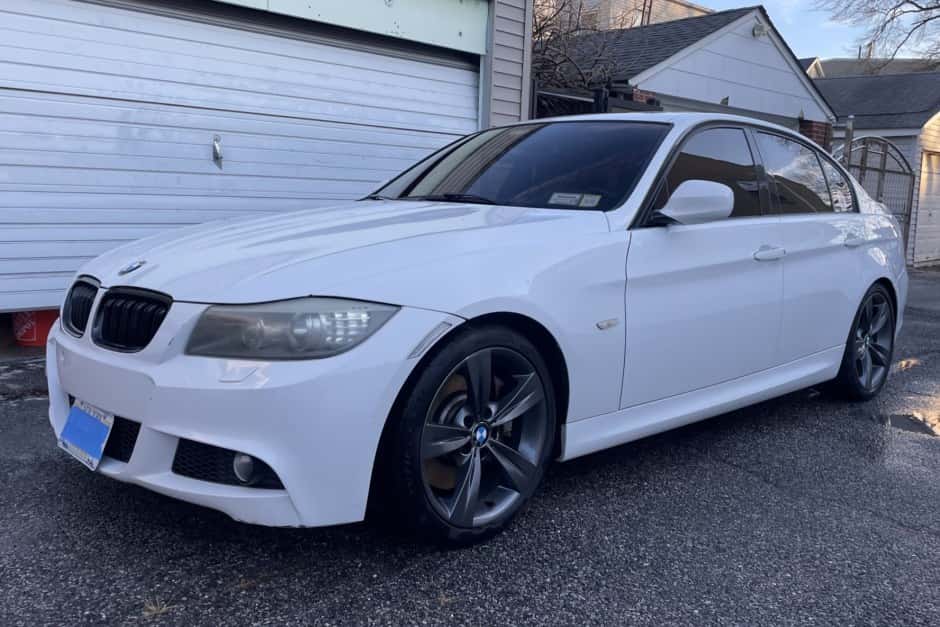 2011 BMW E90 3-Series Sedan sold for $8,700