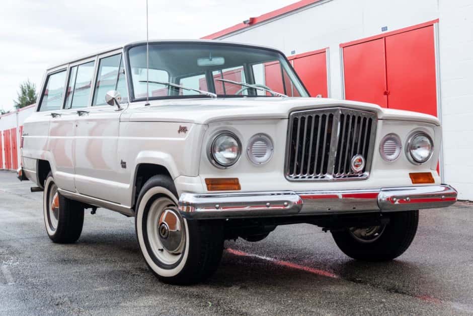 1964 Jeep SJ Wagoneer sold for $23,511
