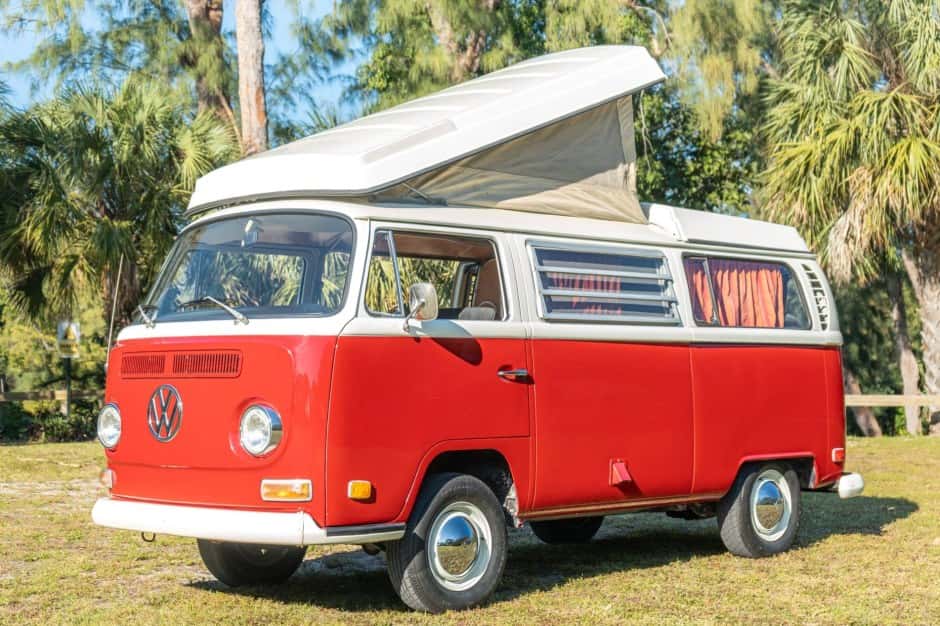 1970 Volkswagen Bay-Window Camper sold for $21,550