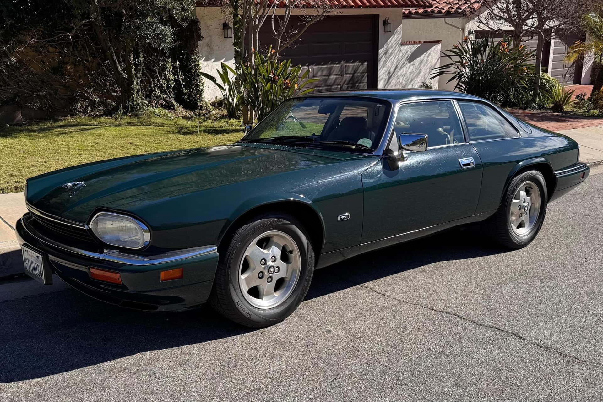 1995 Jaguar XJS sold for $10,800