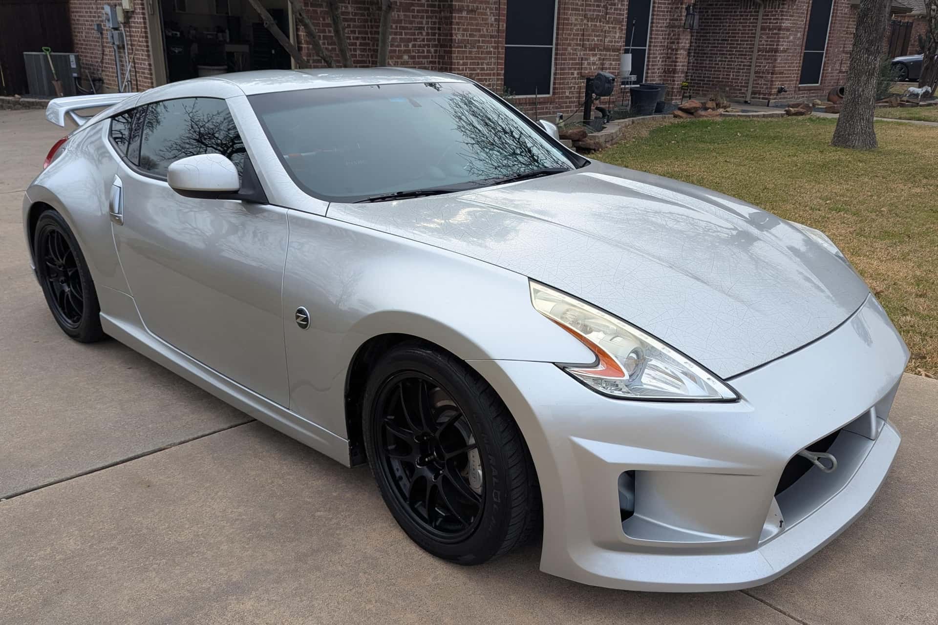 2009 Nissan 370Z sold for $14,100