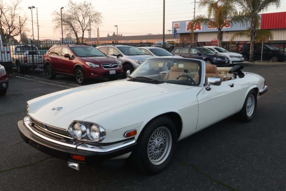 1990 Jaguar XJS sold for $10,750