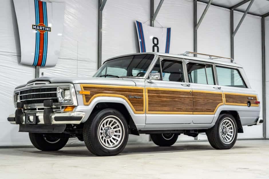 1990 Jeep SJ Grand Wagoneer sold for $60,000