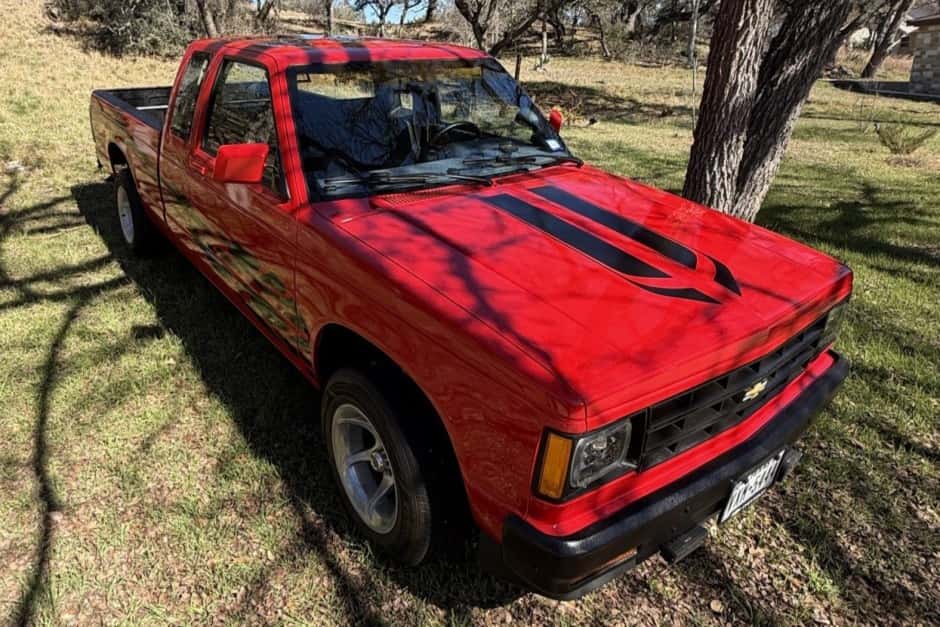 1989 Chevrolet S-10 (1982-1993) sold for $5,700
