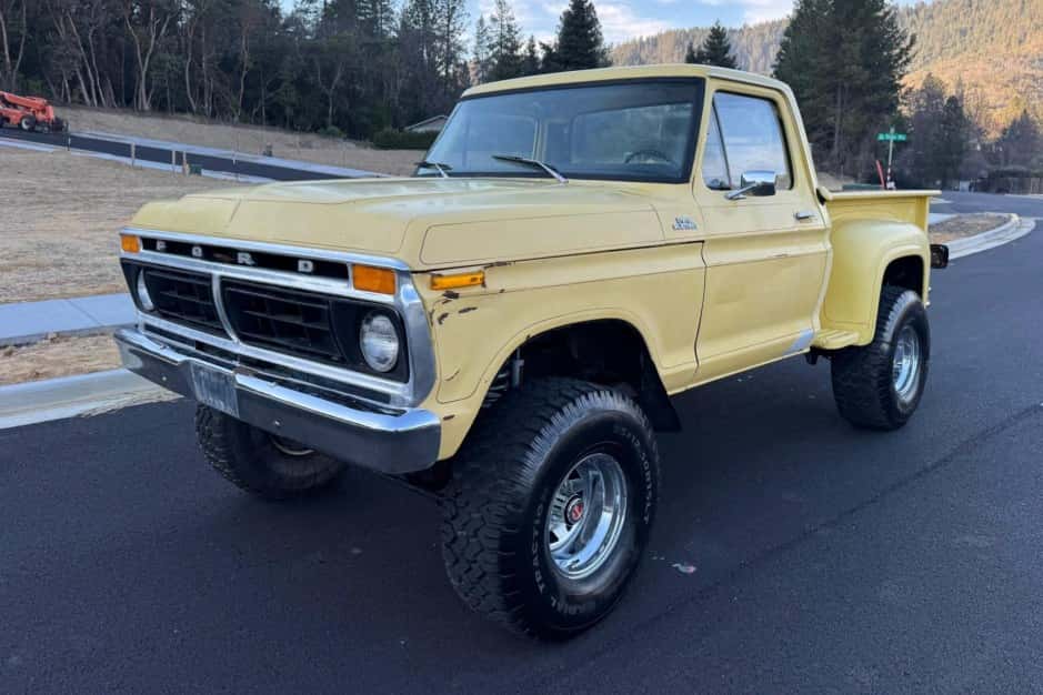 1977 Ford F-Series 1973-1979 sold for $13,750