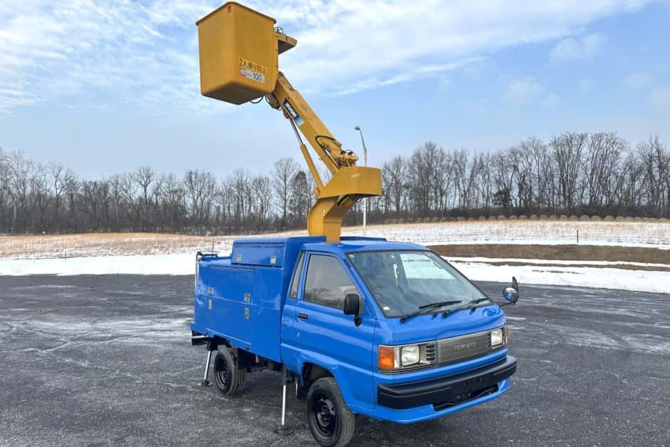 1991 Toyota LiteAce & TownAce sold for $21,500