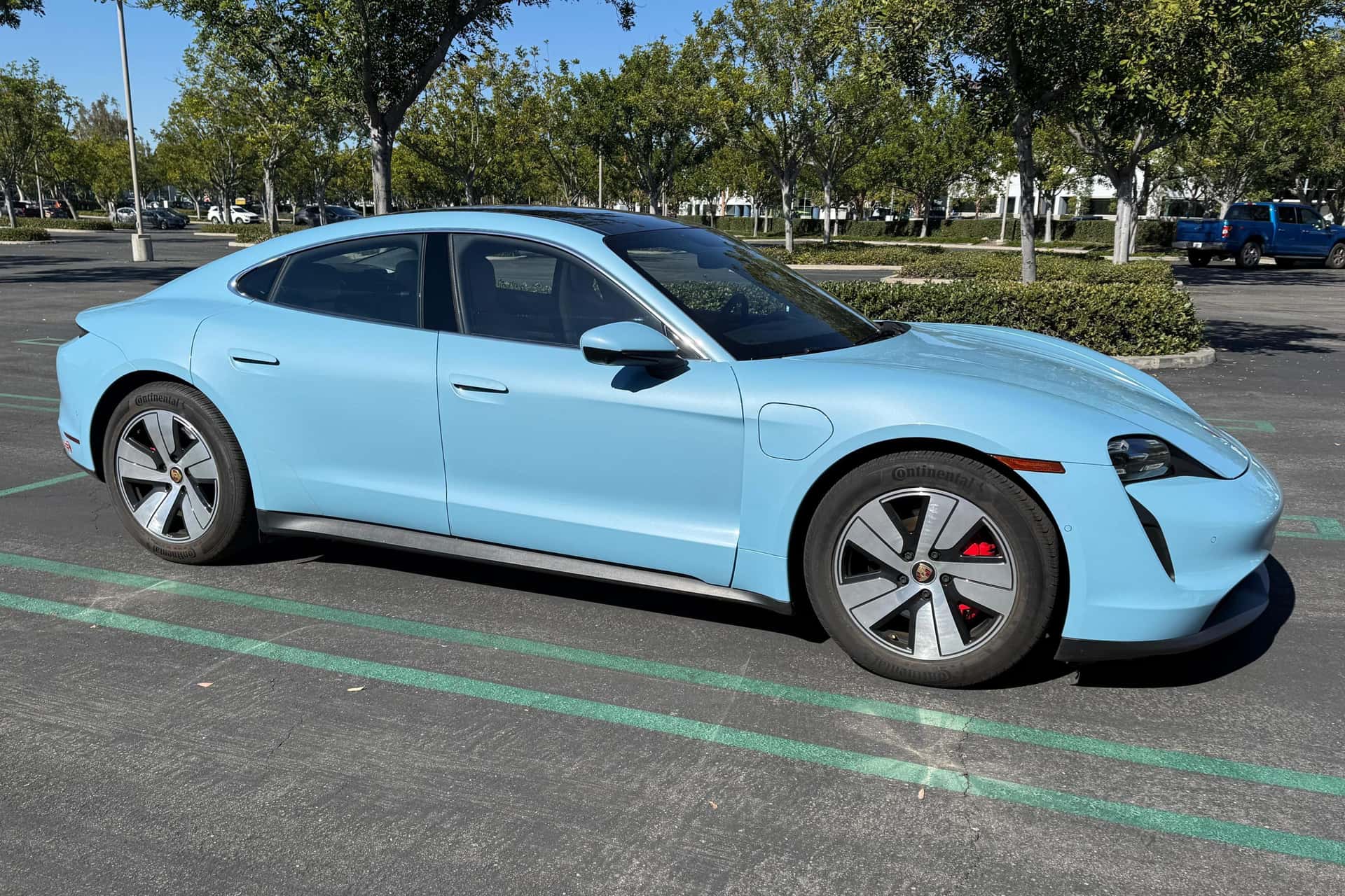 2020 Porsche Taycan sold for $50,087