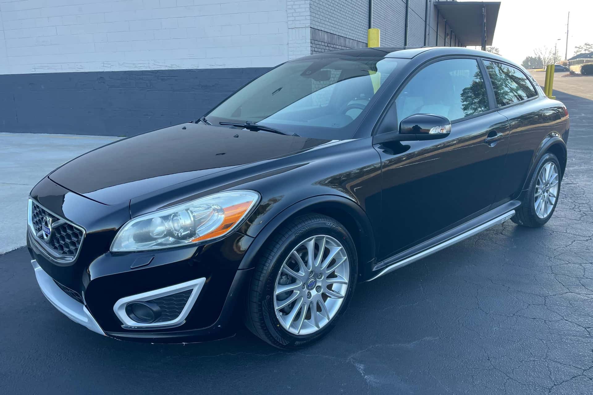 2011 Volvo C30 sold for $4,400