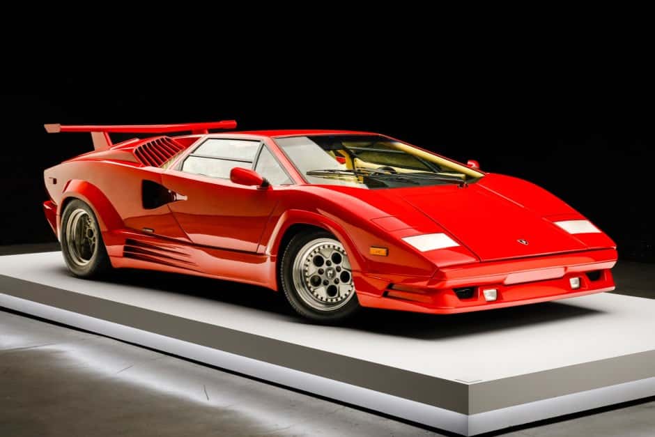 1989 Lamborghini Countach sold for $583,000