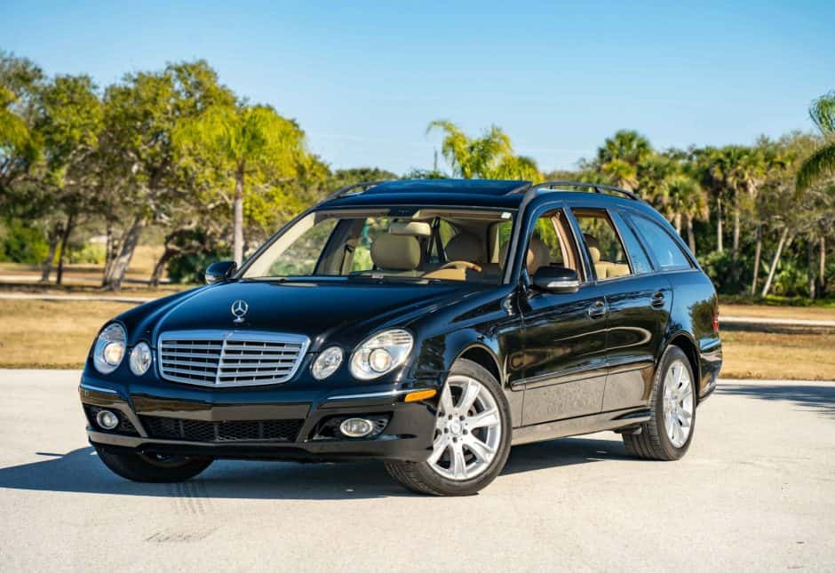 2009 Mercedes-Benz W211 E-Class sold for $10,000