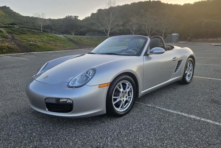 2006 Porsche 987 Boxster sold for $20,101