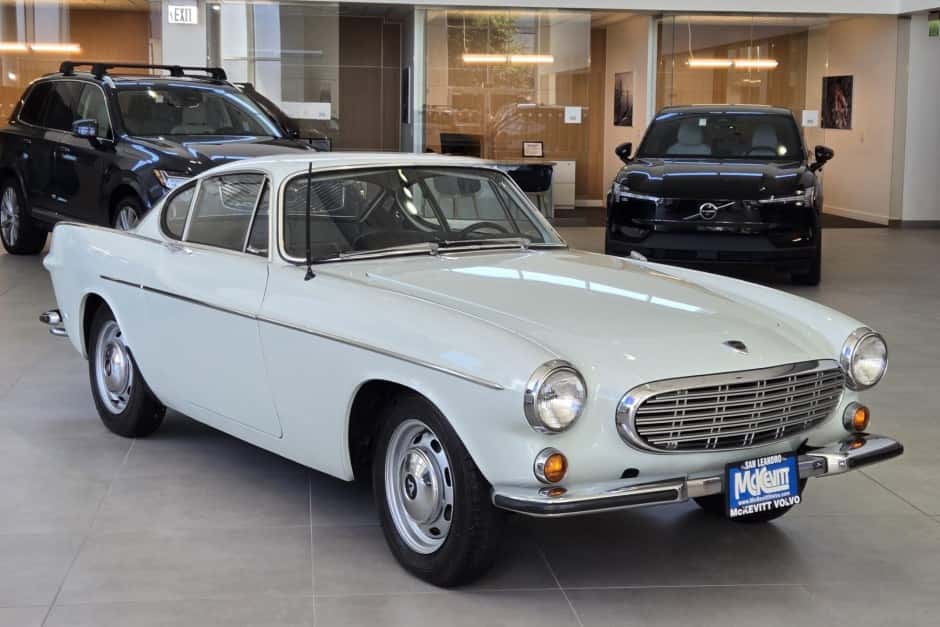 1967 Volvo P1800/1800 sold for $26,750