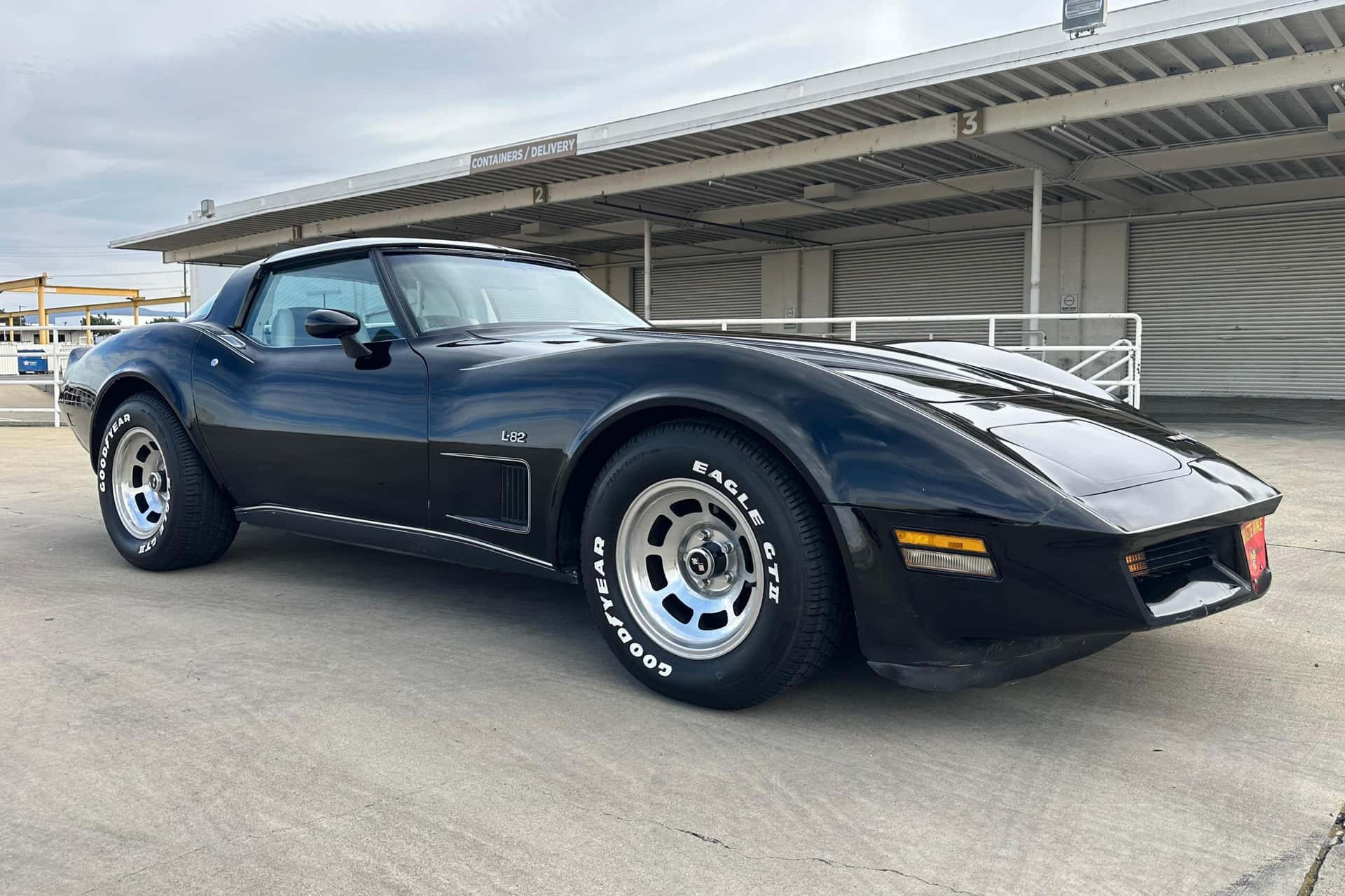1980 Chevrolet C3 Corvette sold for $10,600