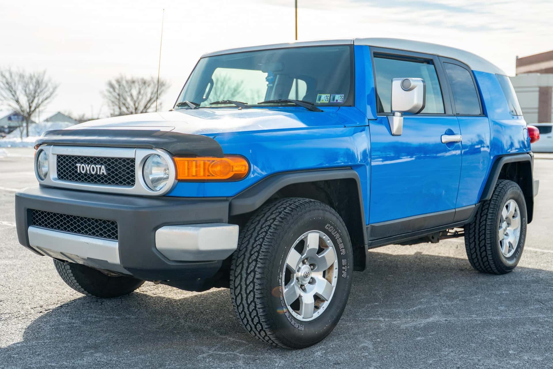 2007 Toyota FJ Cruiser sold for $12,603