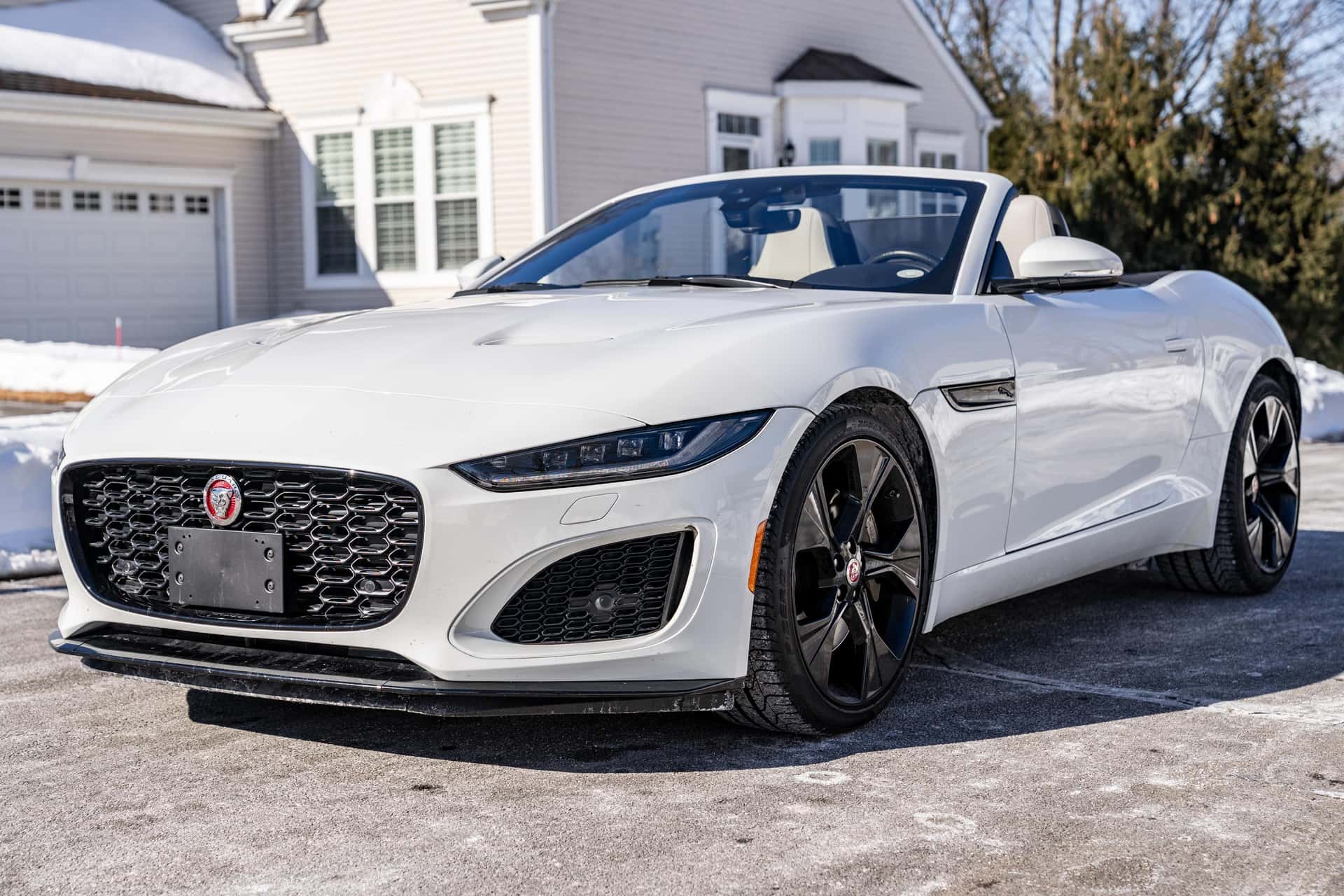 2021 Jaguar F-Type sold for $37,777