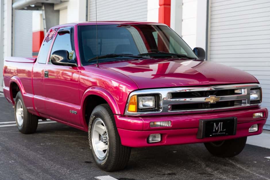 1995 Chevrolet S-10 (1994-2004) sold for $13,000