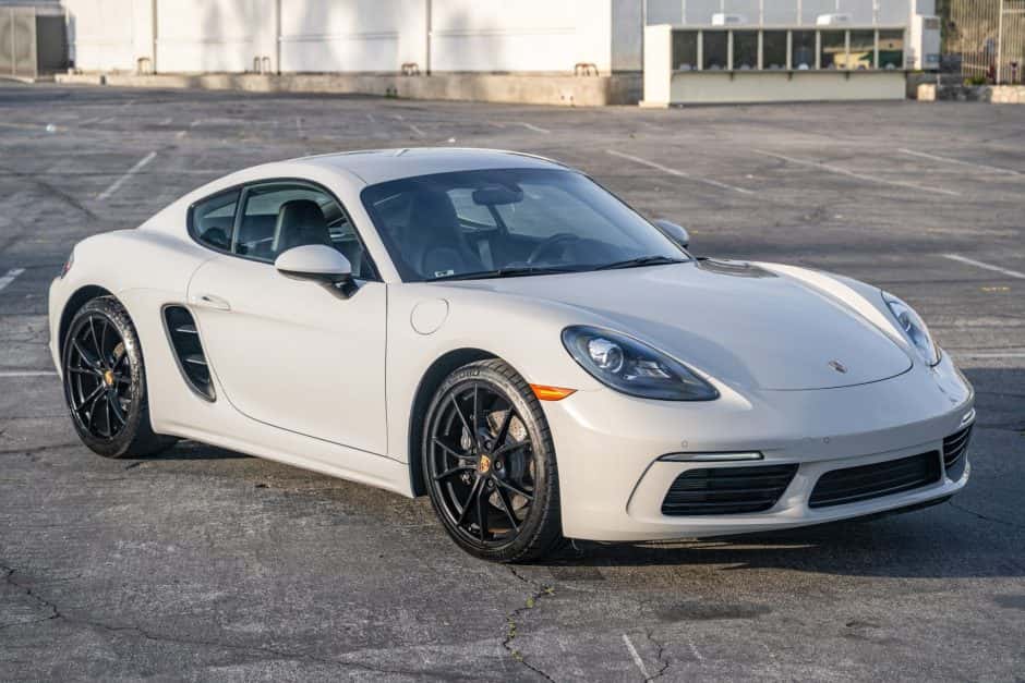 2018 Porsche 982 718 Cayman sold for $46,250