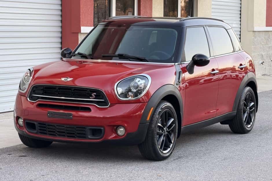2016 Mini R60 Countryman sold for $10,000