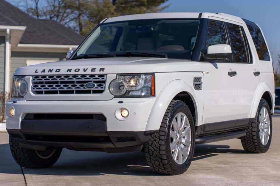 2013 Land Rover LR4 sold for $11,500