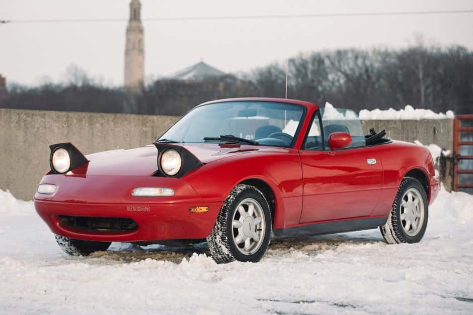 1990 Mazda NA MX-5 Miata sold for $10,750