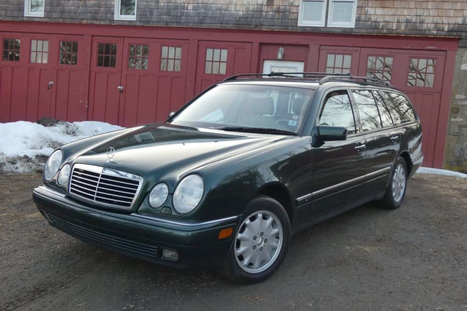 1998 Mercedes-Benz W210 E-Class sold for $14,750