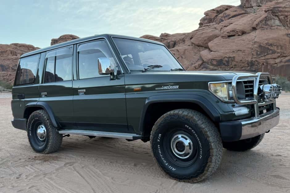1991 Toyota Land Cruiser Prado 70-Series sold for $12,250