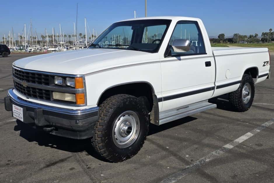 1989 Chevrolet C/K GMT400 (1988-2002) sold for $14,750