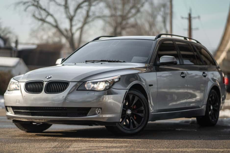 2010 BMW E61 5-Series Touring sold for $8,100