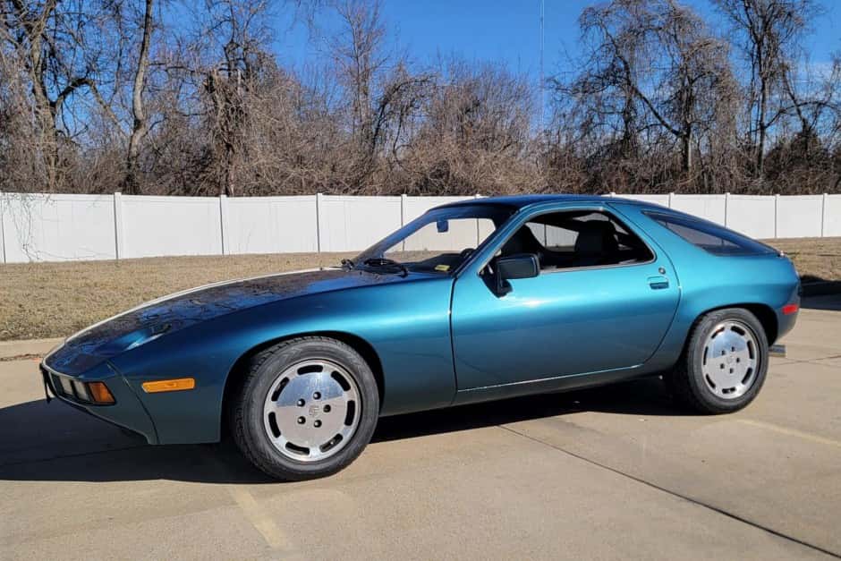 1980 Porsche 928 sold for $35,500