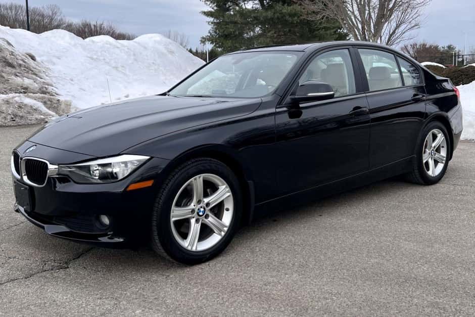 2014 BMW F30 3-Series Sedan sold for $9,800