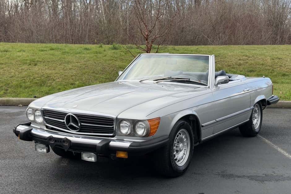 1975 Mercedes-Benz R107 SL sold for $10,975