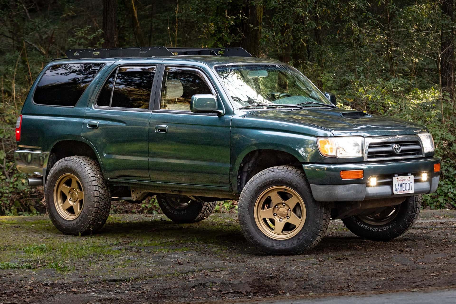 1998 Toyota 4Runner sold for $12,900