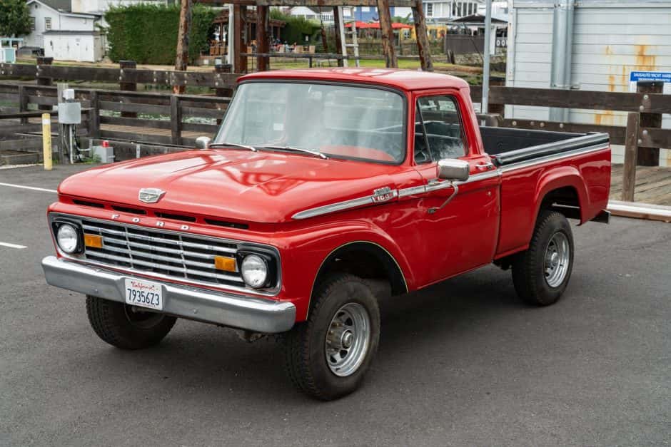 1963 Ford F-Series 1961-1966 sold for $11,500