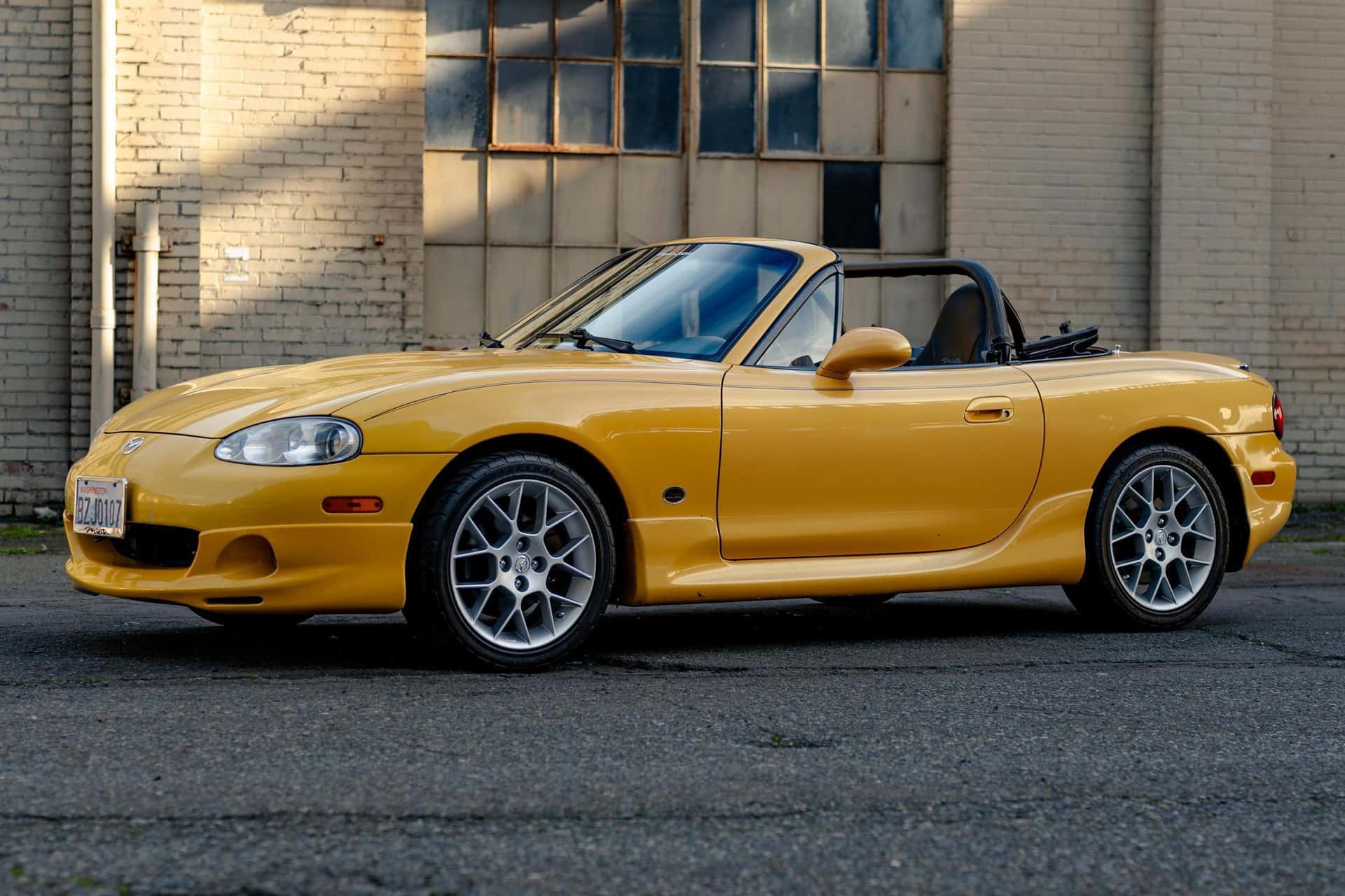 2002 Mazda NB Miata sold for $8,600