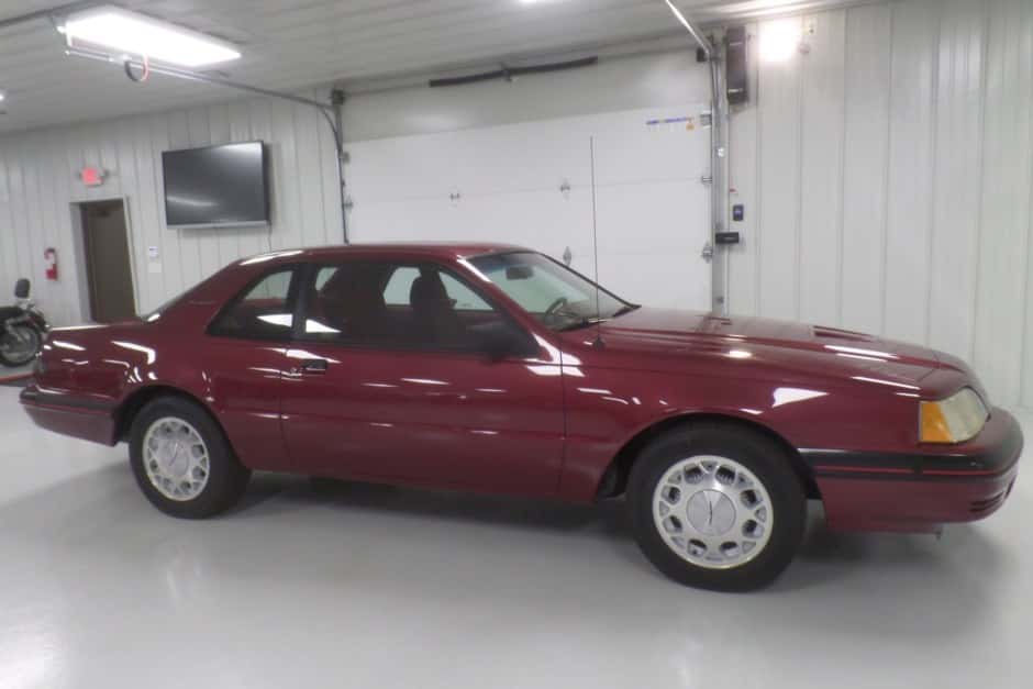 1988 Ford Thunderbird (1983-1988) sold for $7,500