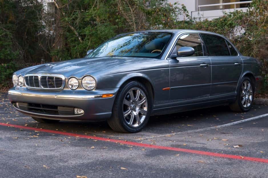 2005 Jaguar X350/X356/X358 XJ (2004-2009) sold for $10,000