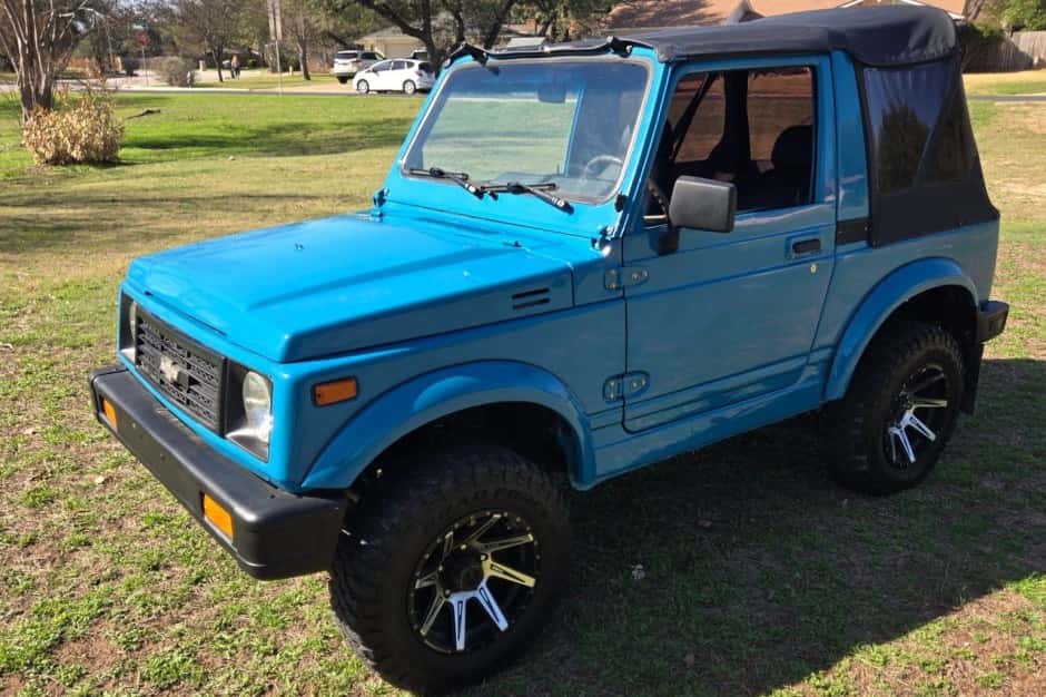 1992 Suzuki Samurai sold for $8,100